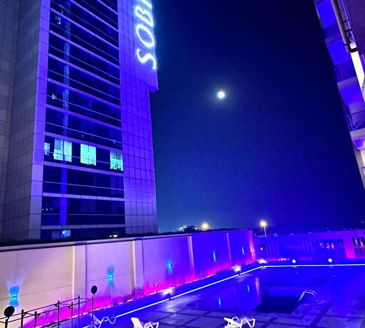 Capsule Hostel Room In Business Bay Near Downtown Dubaj Egyesült Arab Emírségek